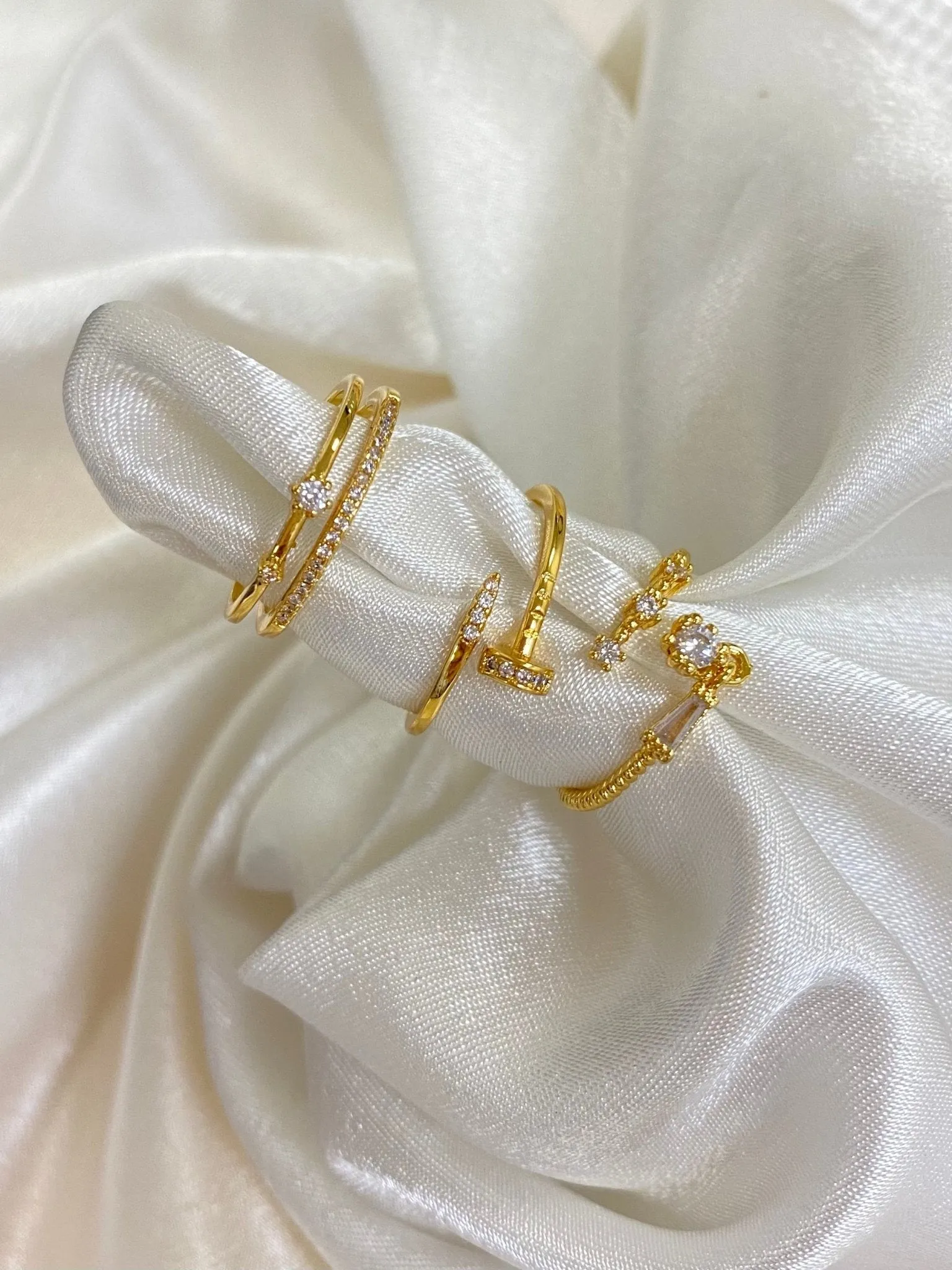 Ares ring