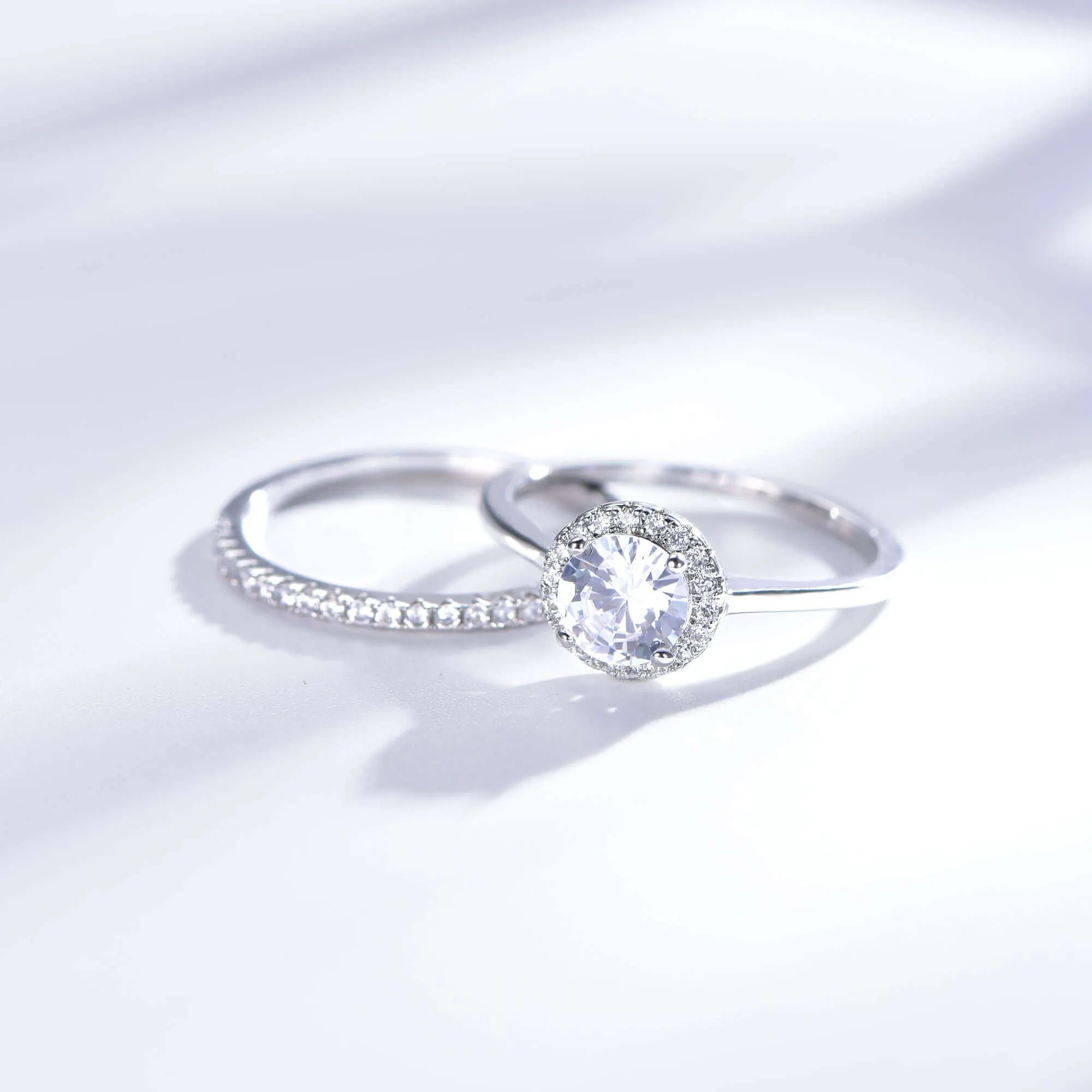 Classic 2Pcs Moissanite Round Cut Engagement Ring Set
