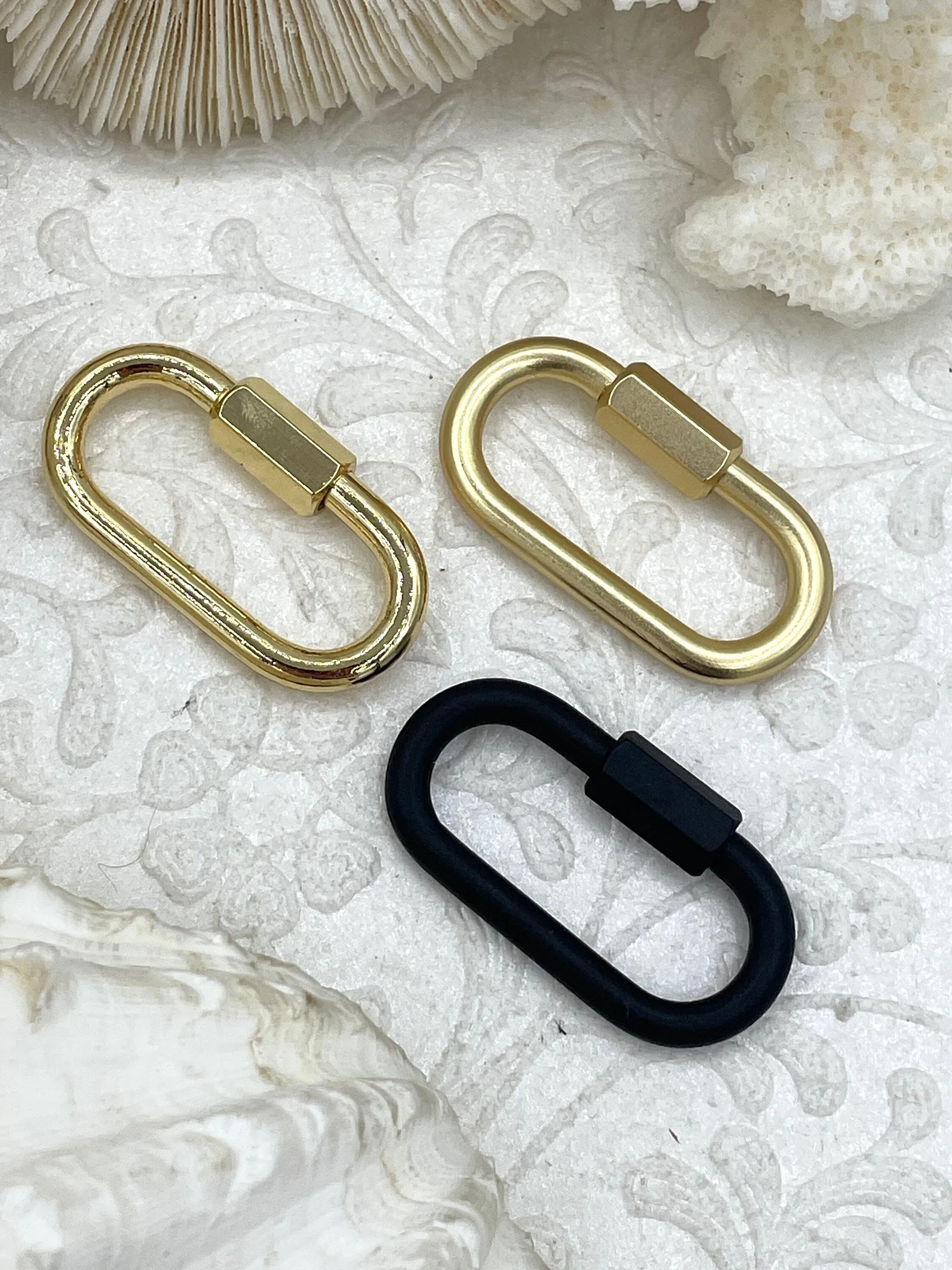 Large Oval Carabiner lock clasp. 2 Finishes, Brass Carabiner Screw Clasp, Carabiner Screw Pendant, Screw Connector Lock. Fast Ship