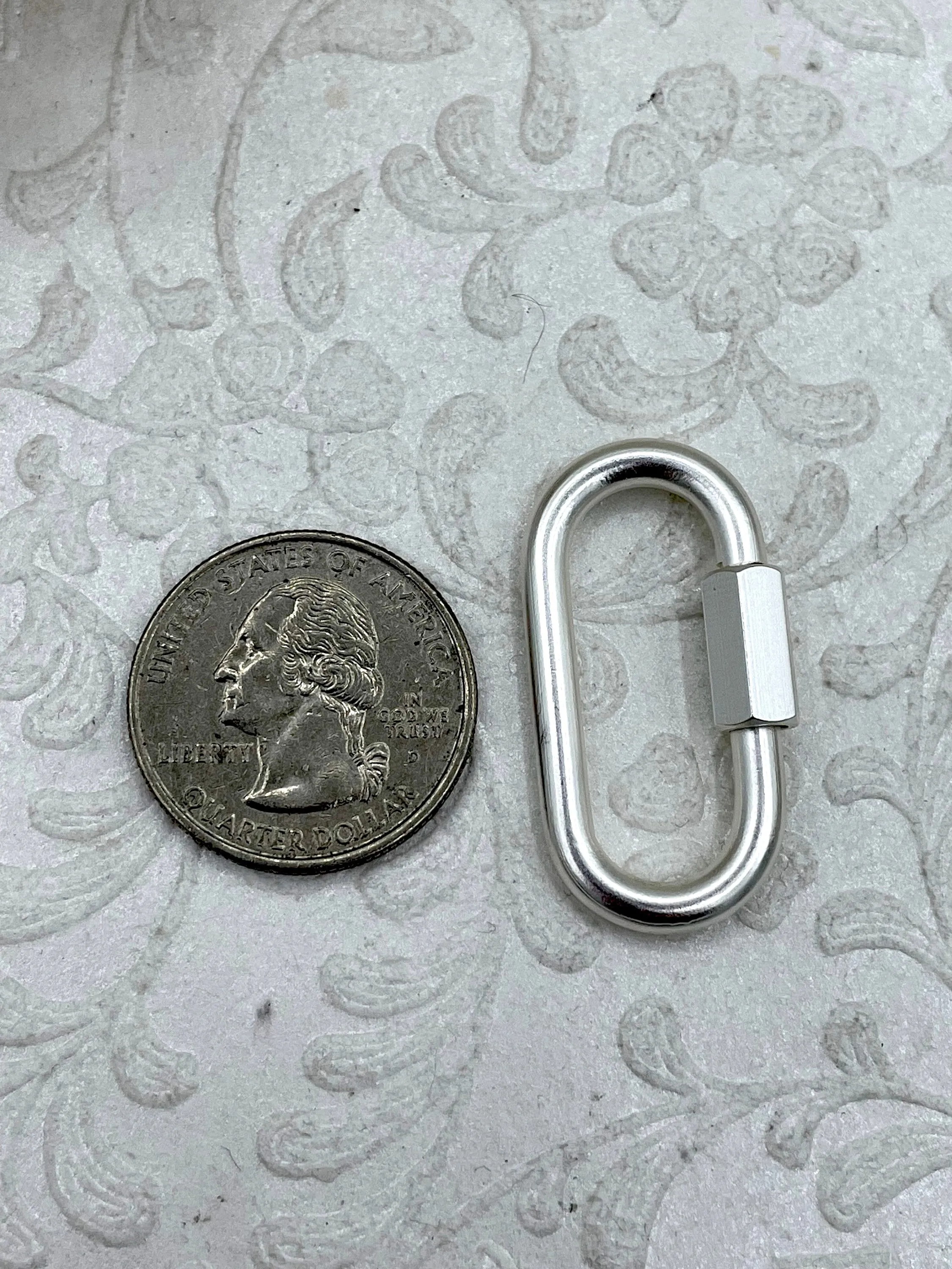Large Oval Carabiner lock clasp. 2 Finishes, Brass Carabiner Screw Clasp, Carabiner Screw Pendant, Screw Connector Lock. Fast Ship