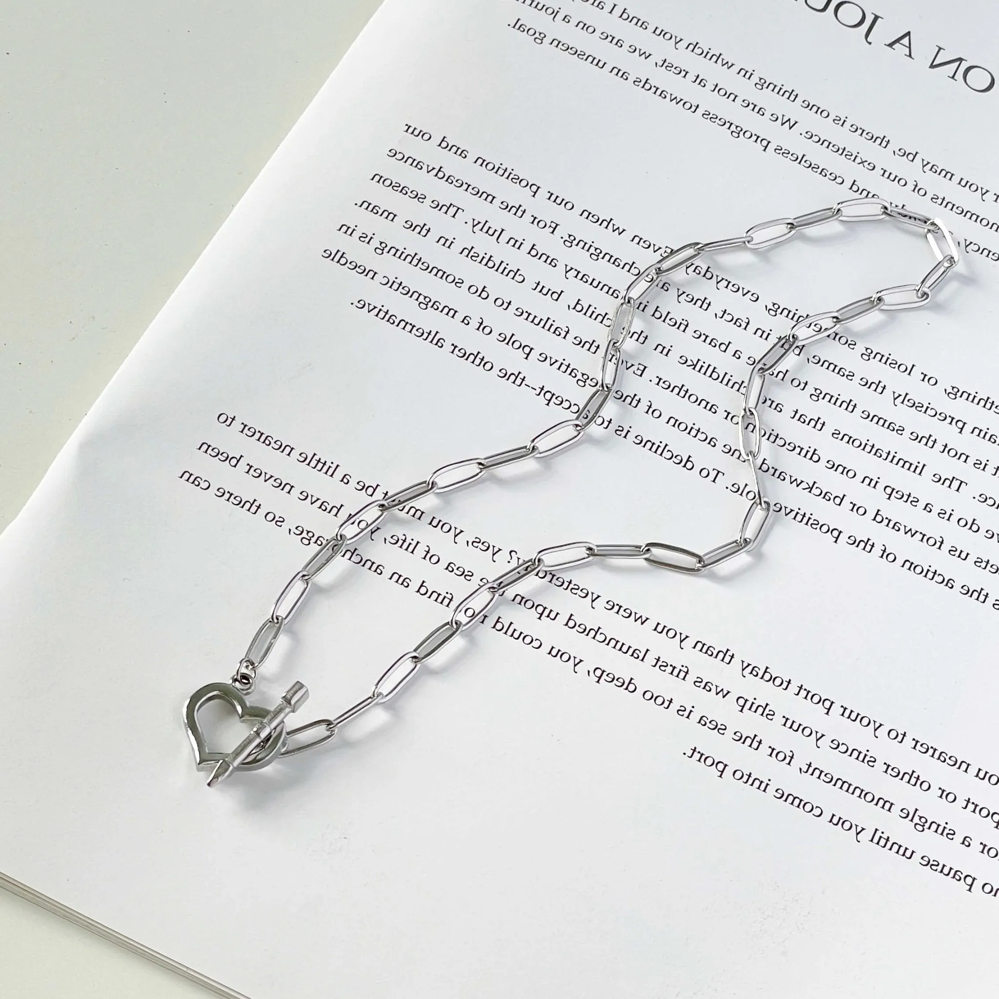 Love Toggle Paperclip Necklace (Silver)