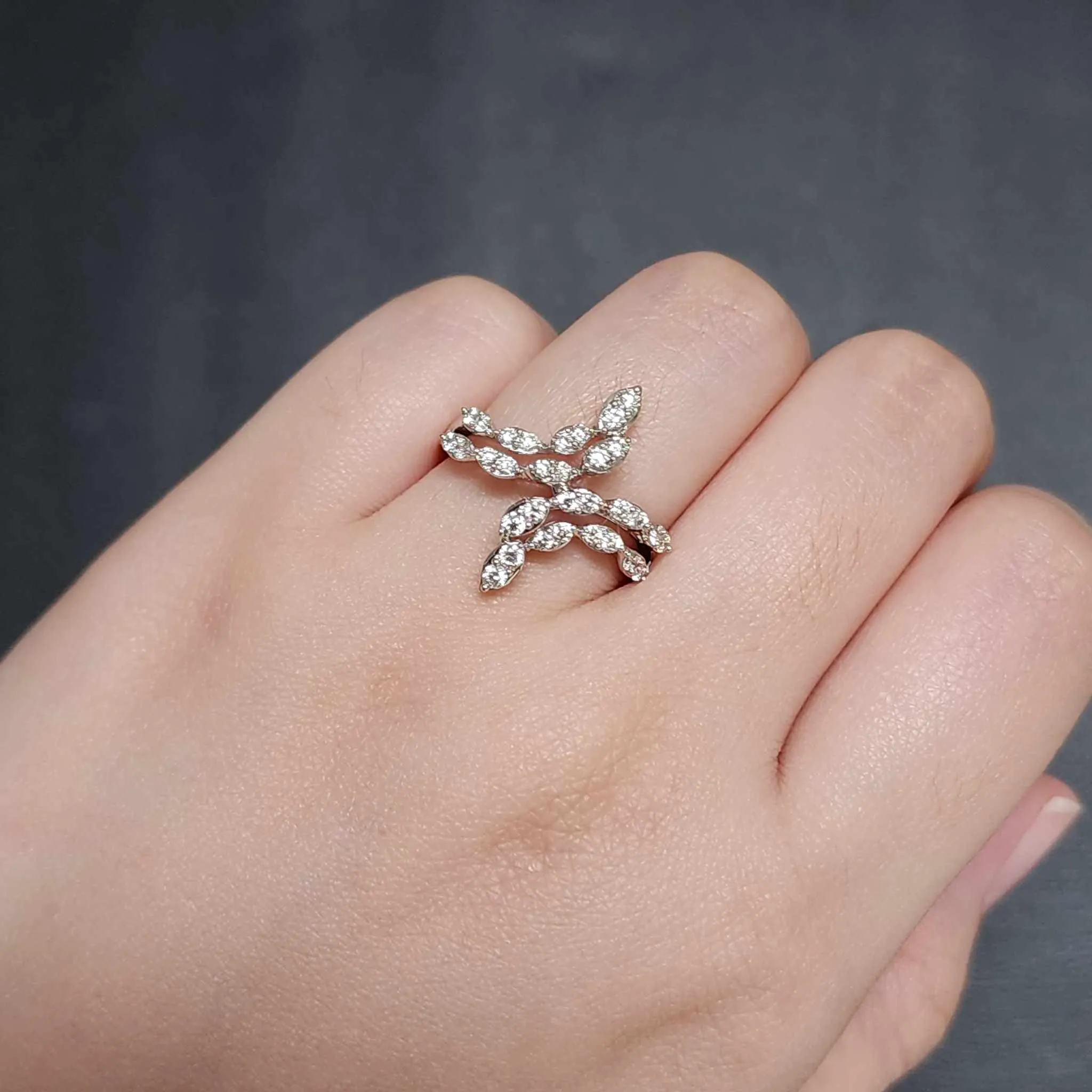 #LVNA2024 | Cluster Marquise Statement Diamond Ring 18kt