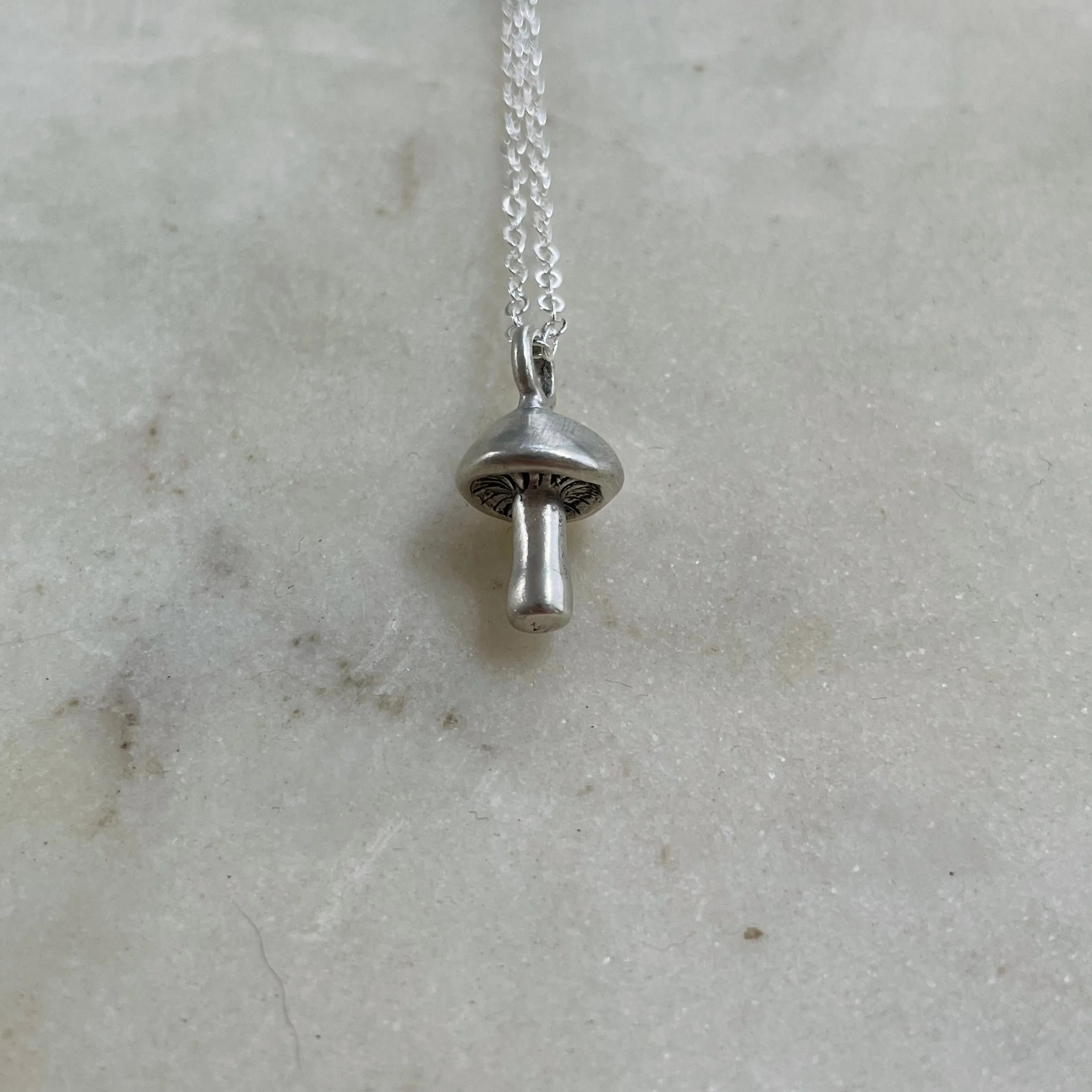 MUSHROOM PENDANT