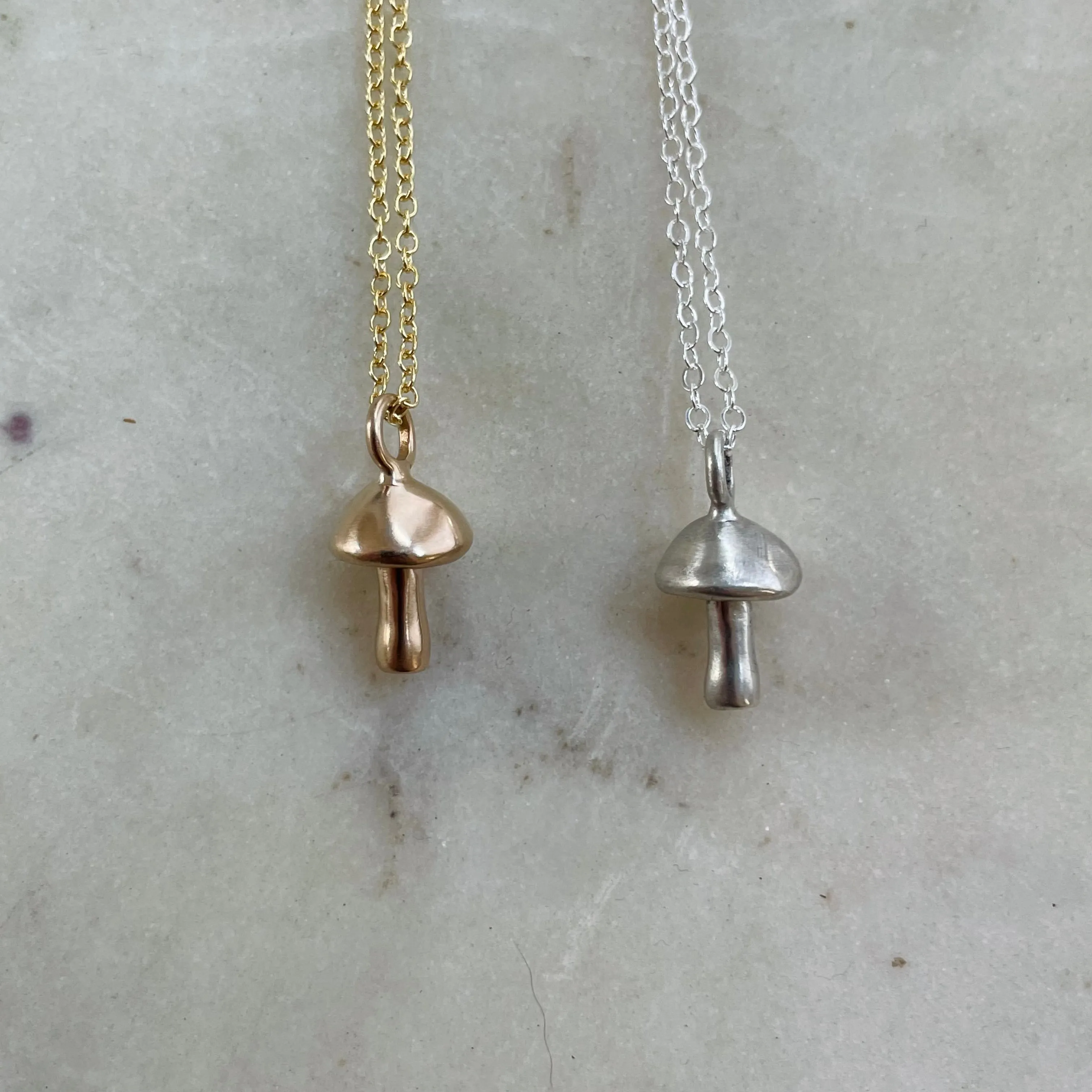 MUSHROOM PENDANT