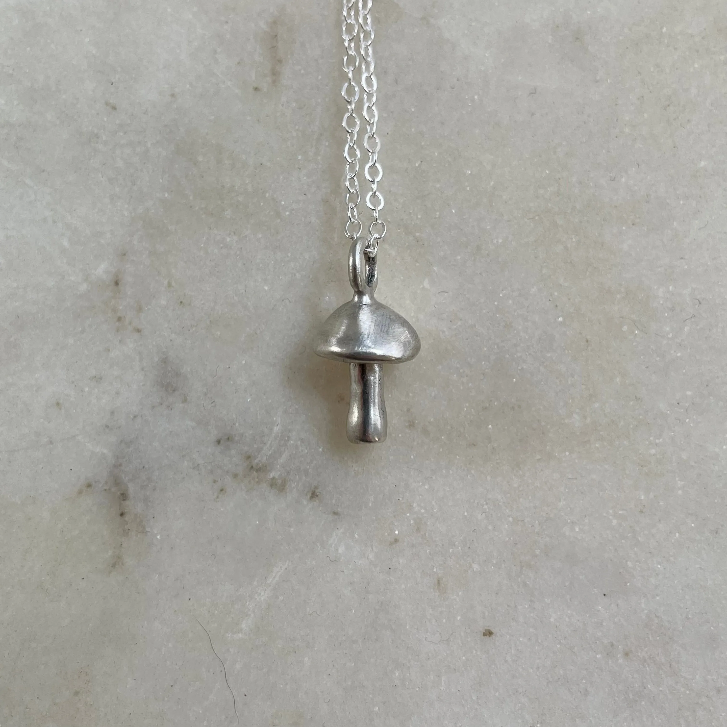MUSHROOM PENDANT