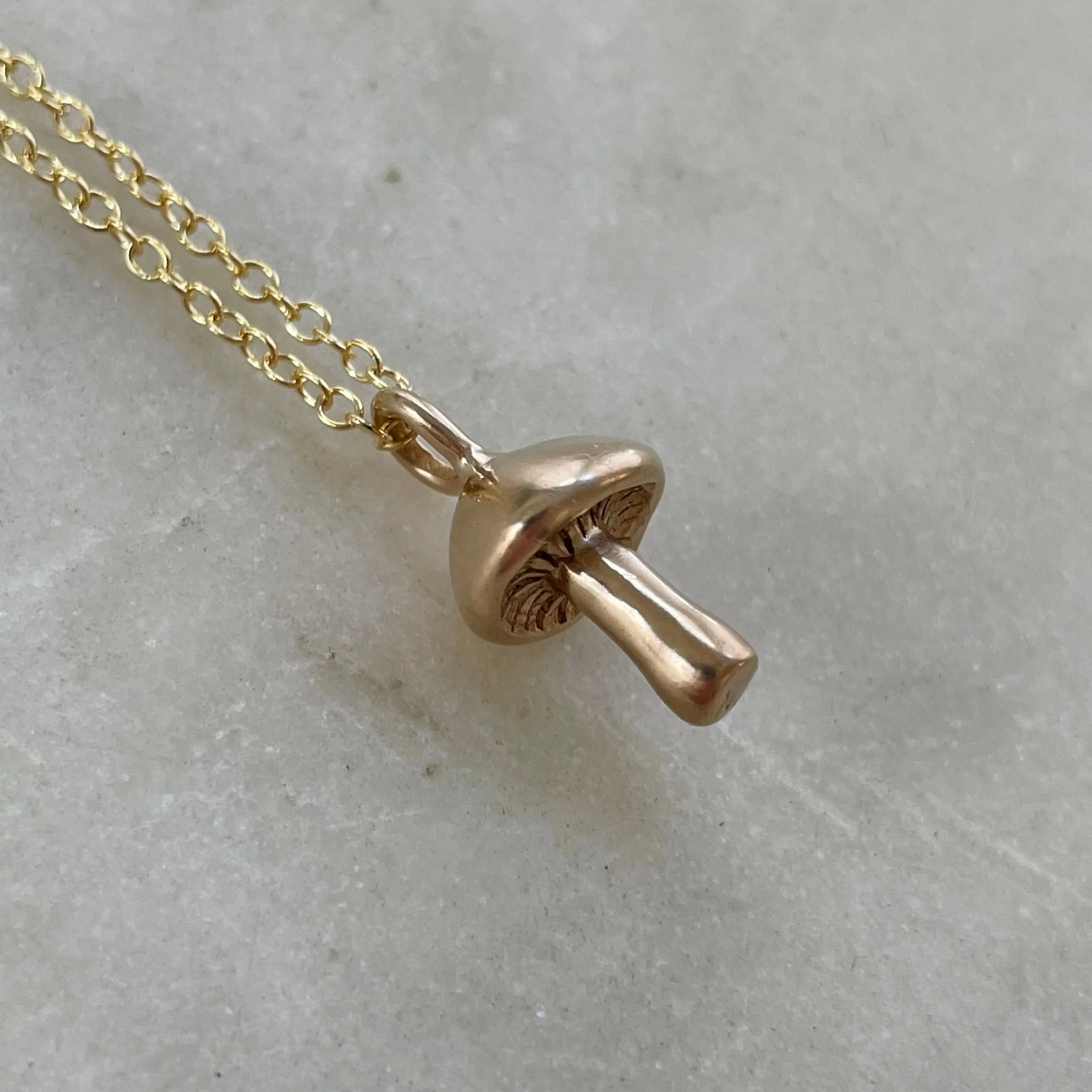 MUSHROOM PENDANT