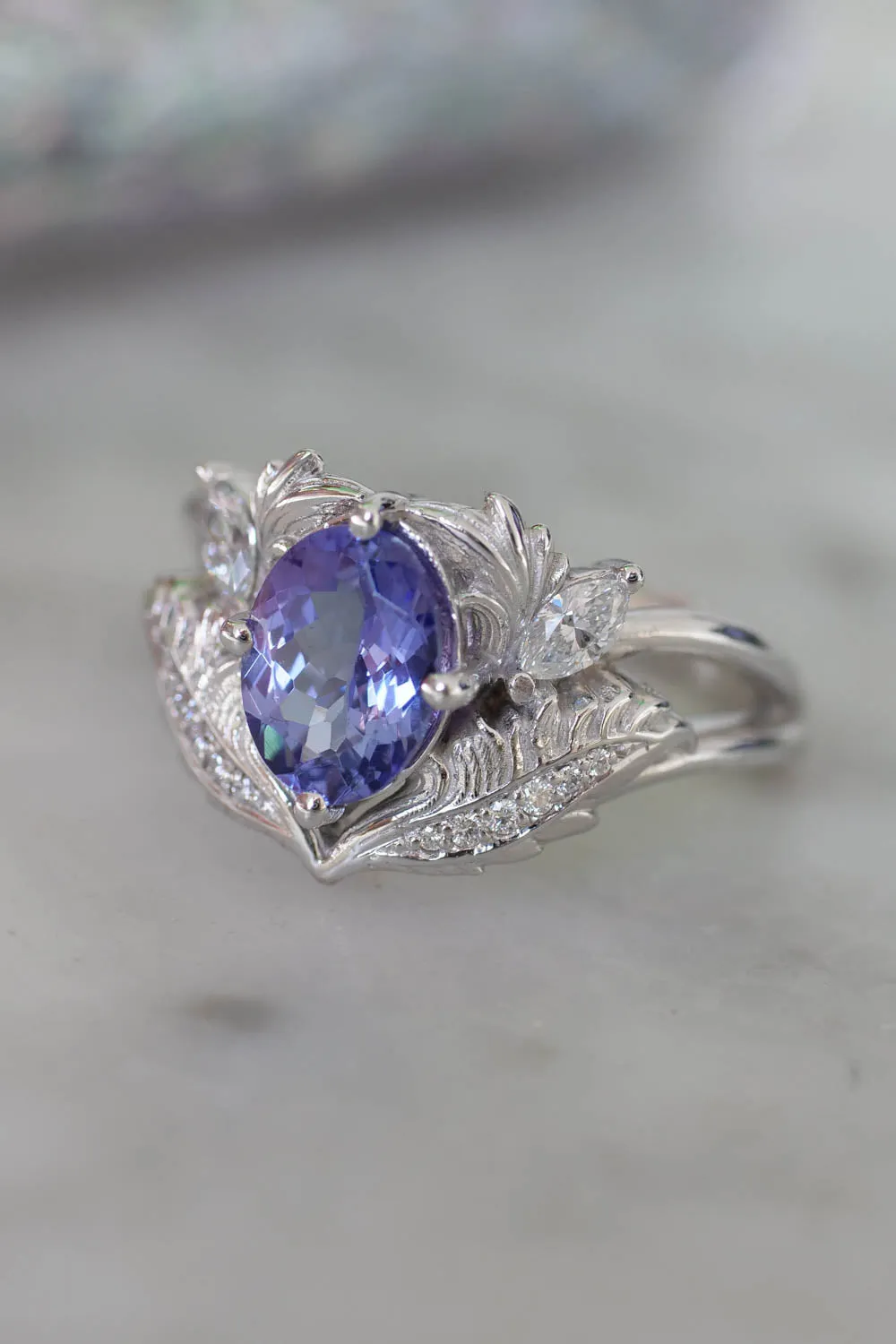 Oval tanzanite white gold ring set / Adonis