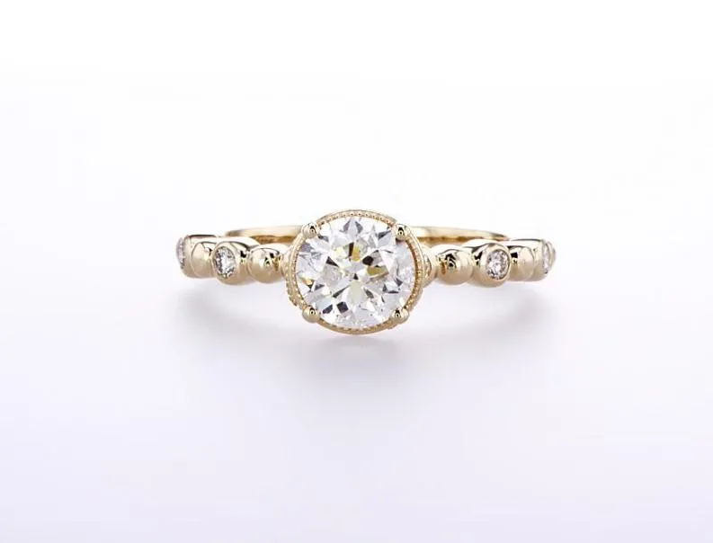 Round Brilliant Cut Milgrain Head Engagement Ring (1.15Ctw)
