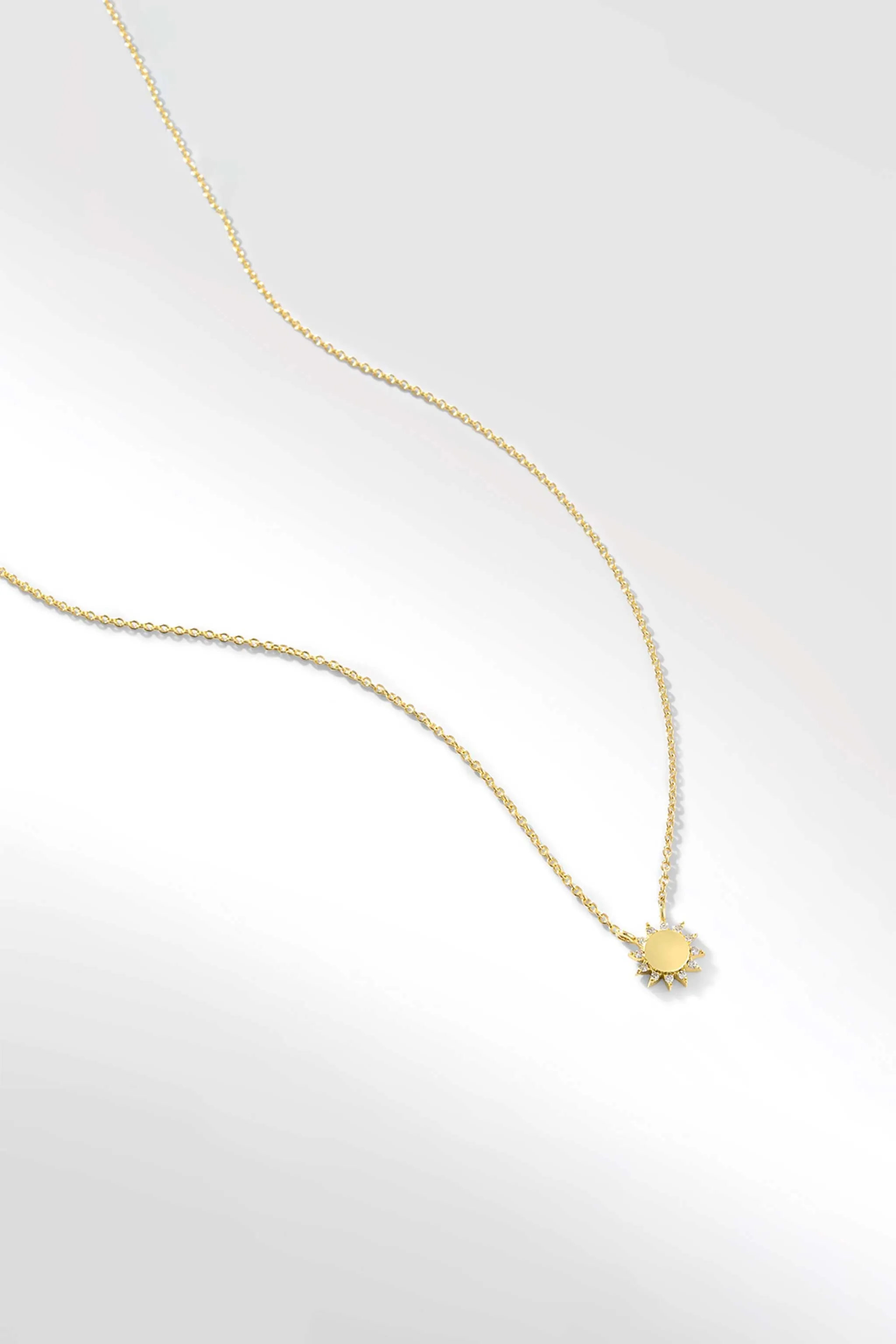 Sunburst Necklace in Diamond